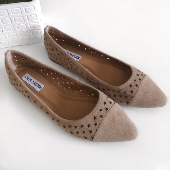 Steve Madden Shoes - NWOT Steve Madden Suede Taupe Star Cutout Flats